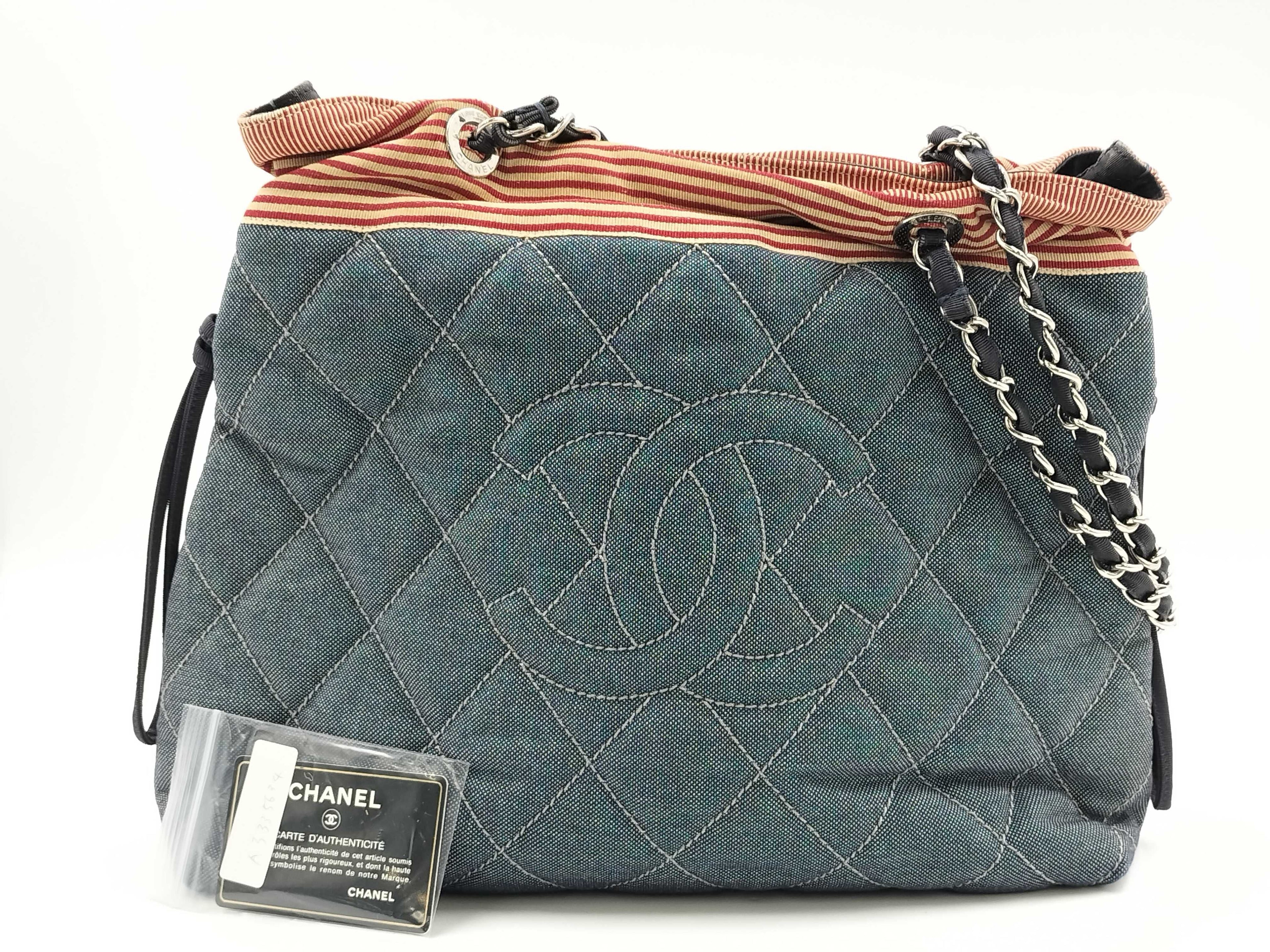 💕 Chanel Coco Handle – The Modern Classic