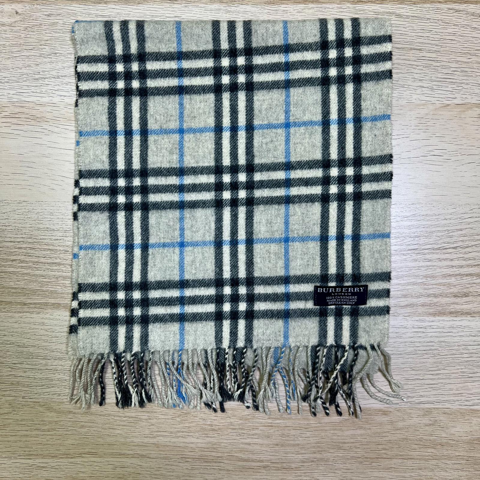 Vintage Burberrys 100% Cashmere Scarf