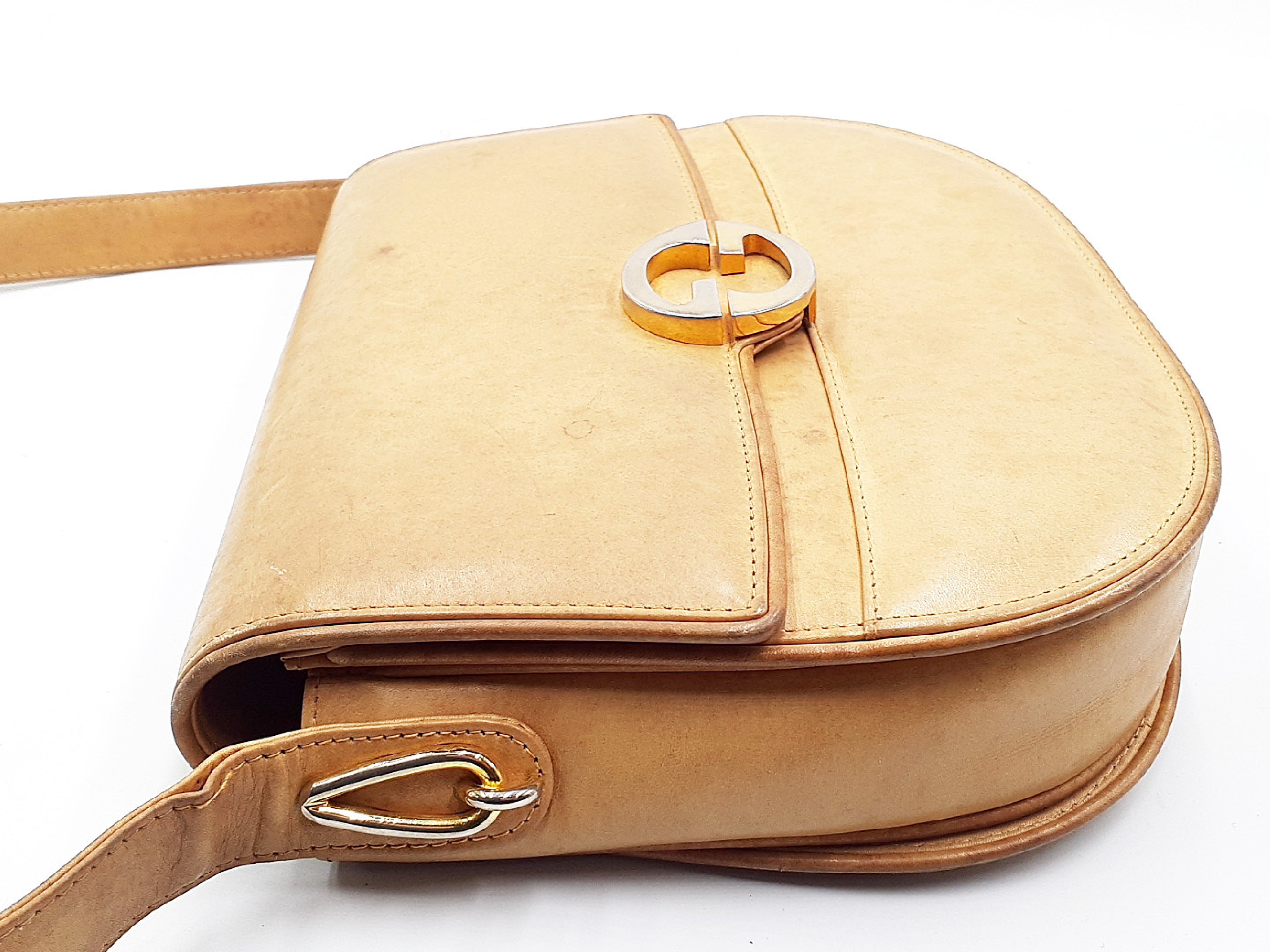 Gucci Vintage GG Supreme Shoulder Bag