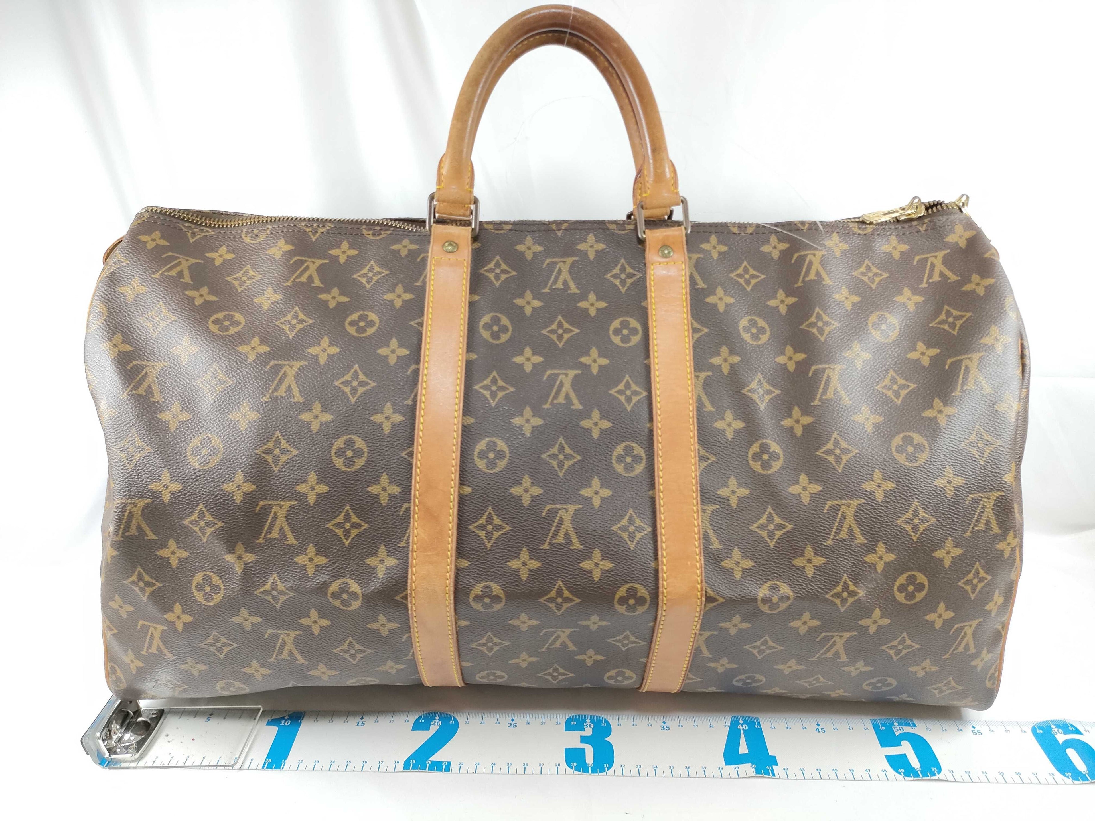 Louis Vuitton Keepall 55 Monogram Duffel Bag (M41424)