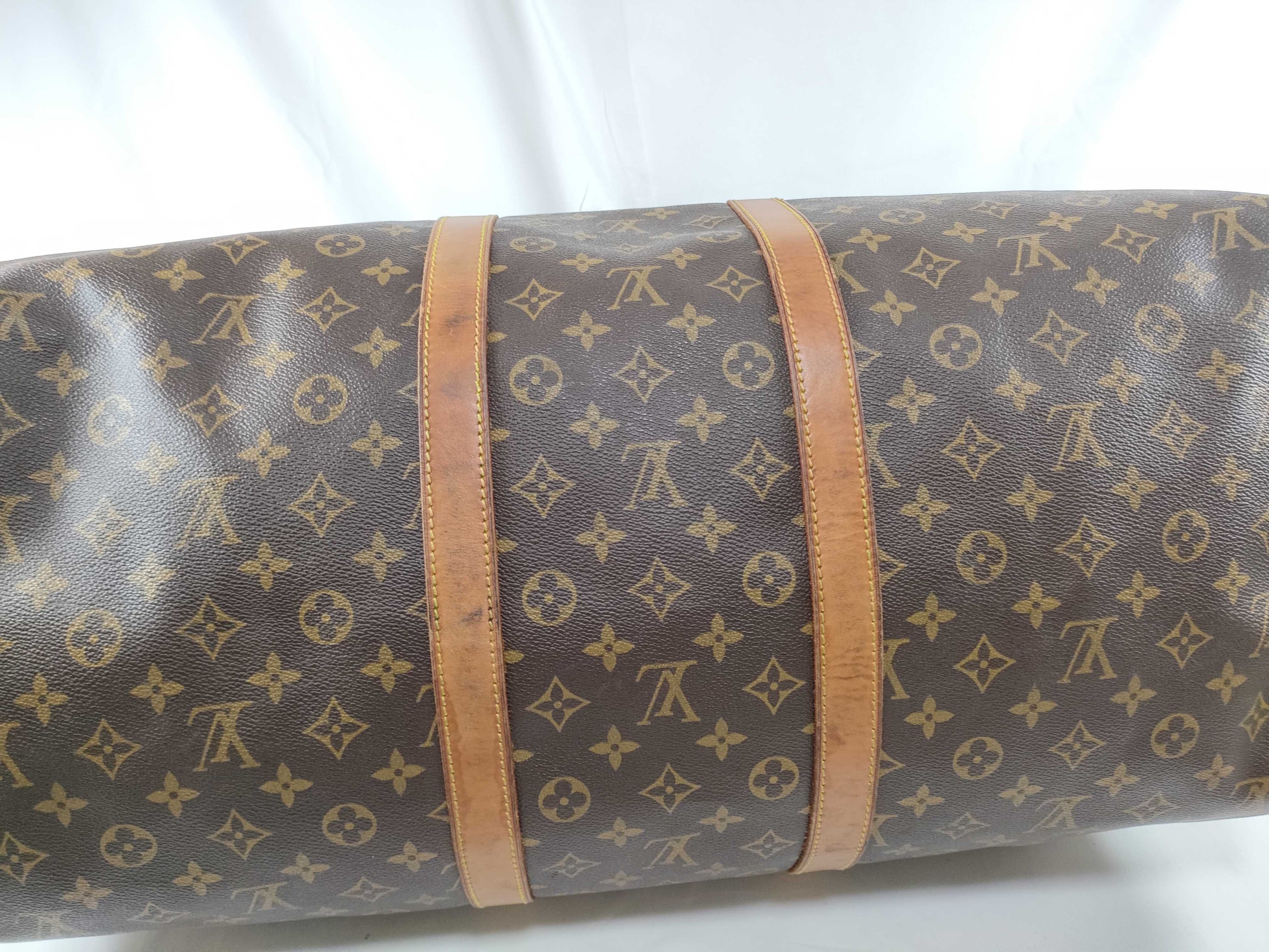 Louis Vuitton Keepall 55 Monogram Duffel Bag (M41424)