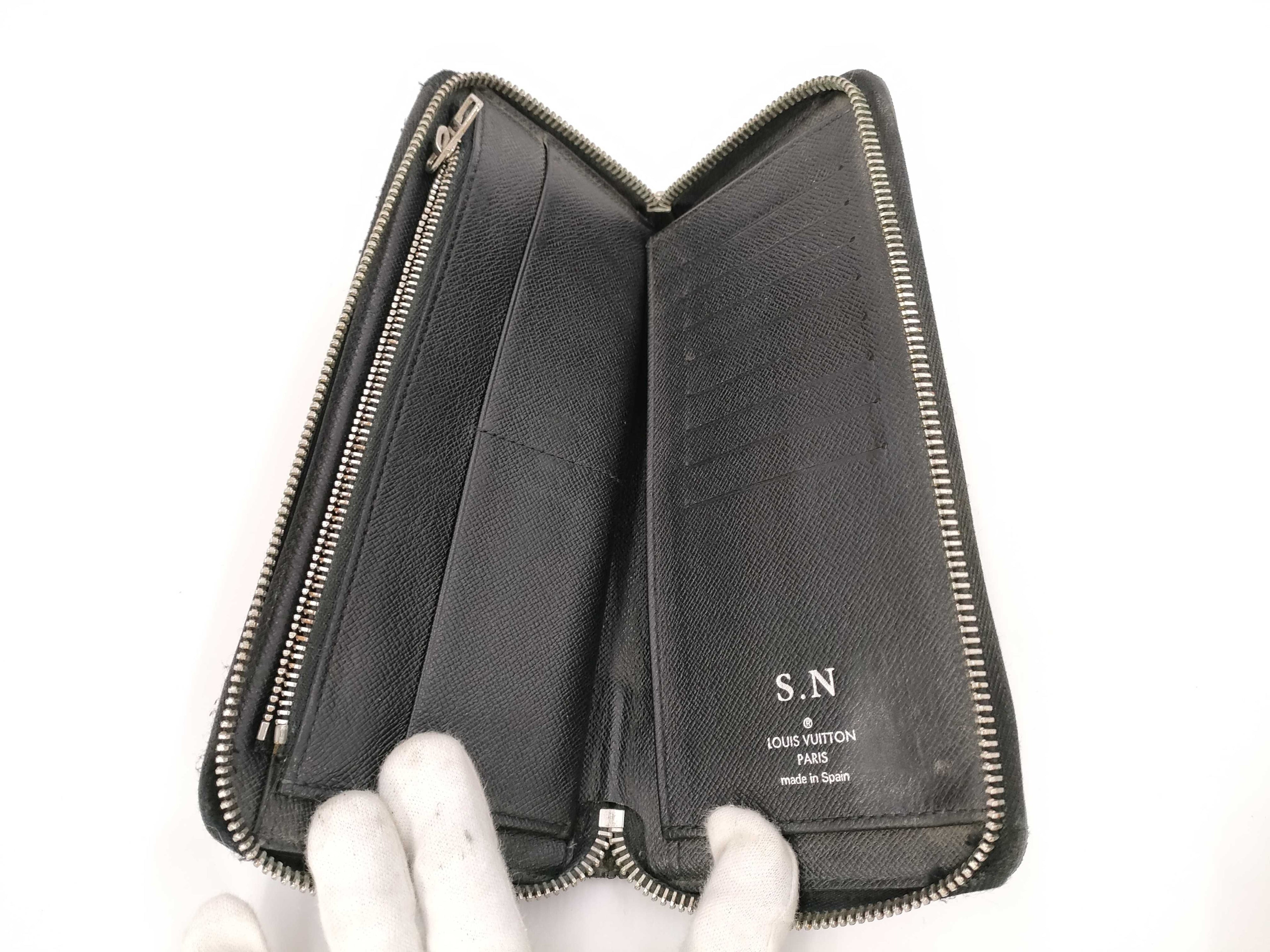 Louis Vuitton 2-Piece Wallet Set