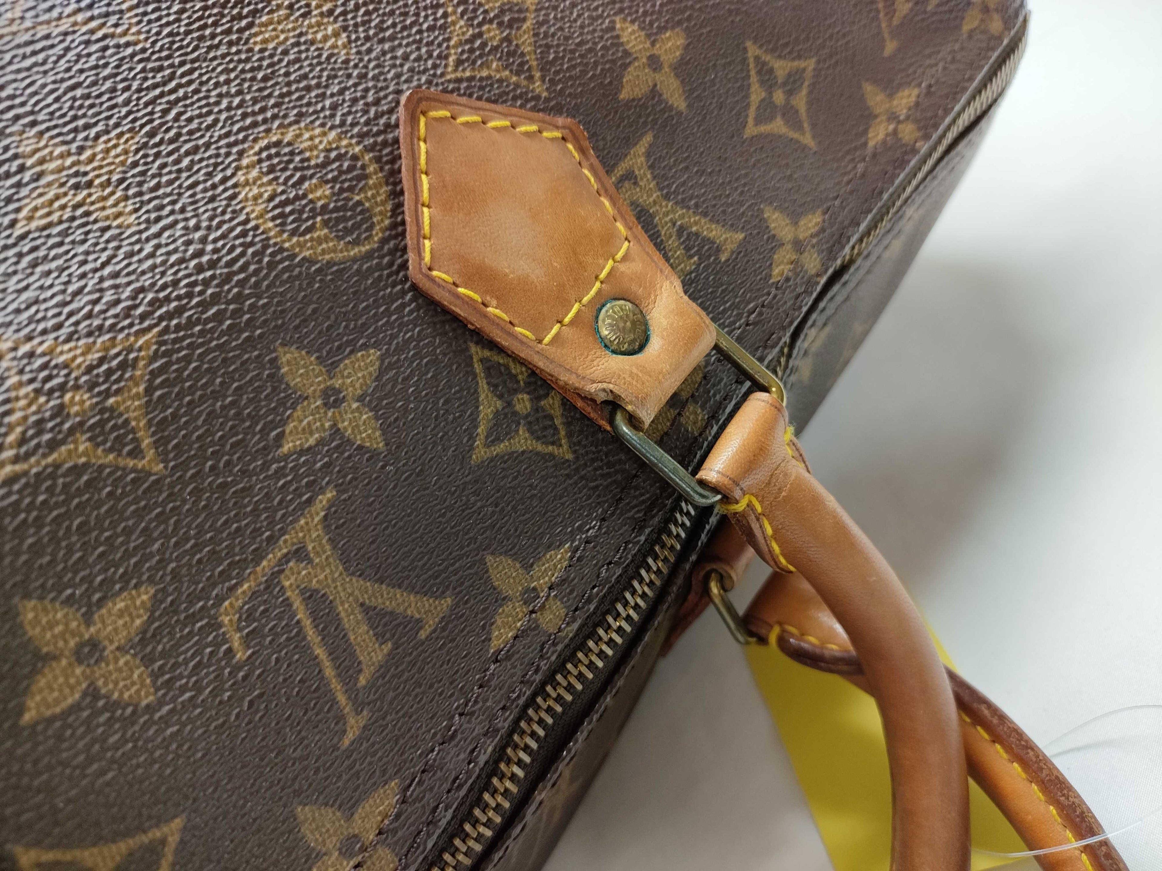 Louis Vuitton Monogram Speedy 40 Bag (M41106)