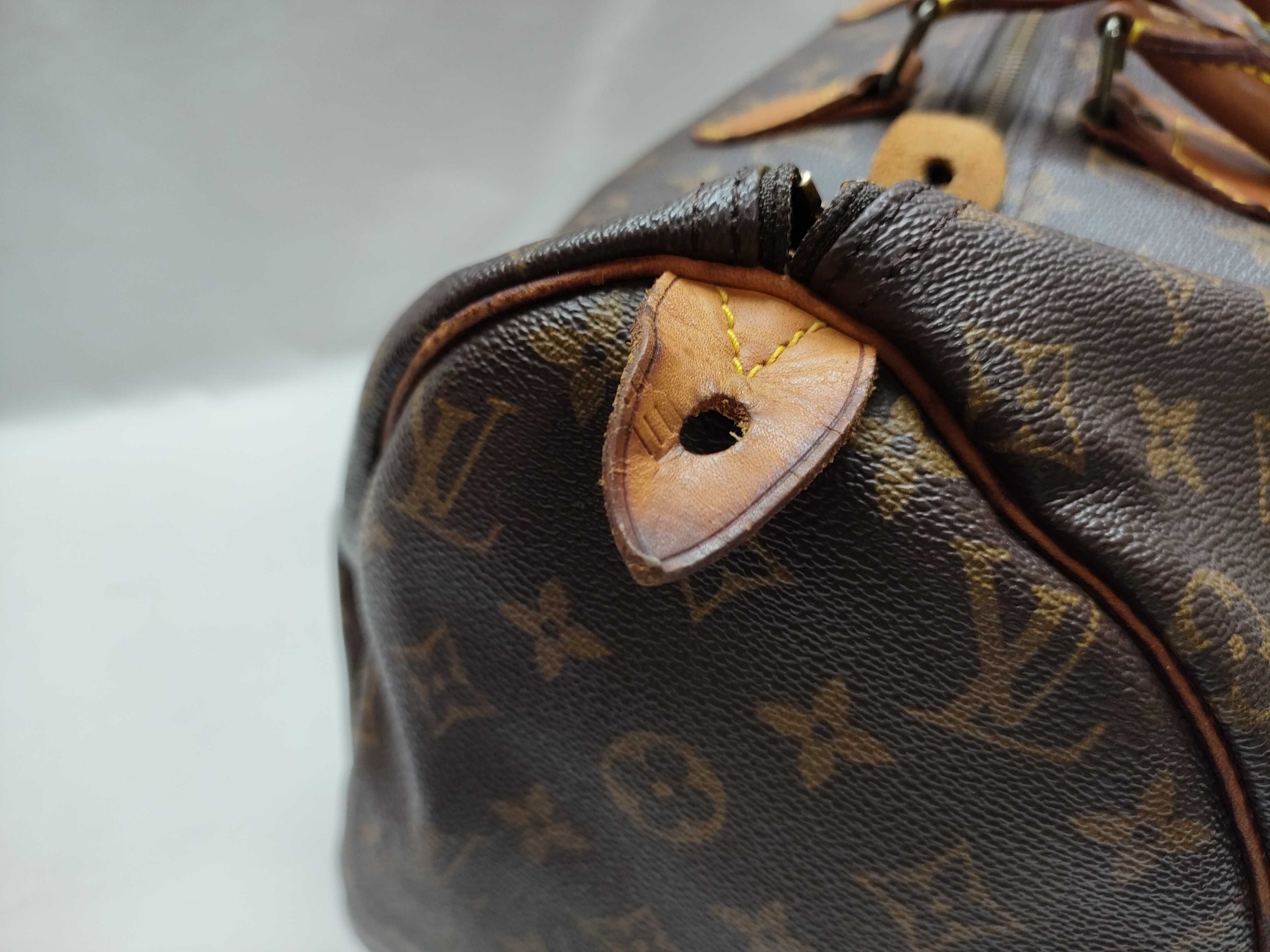 Louis Vuitton Monogram Speedy 40 Bag (M41106)