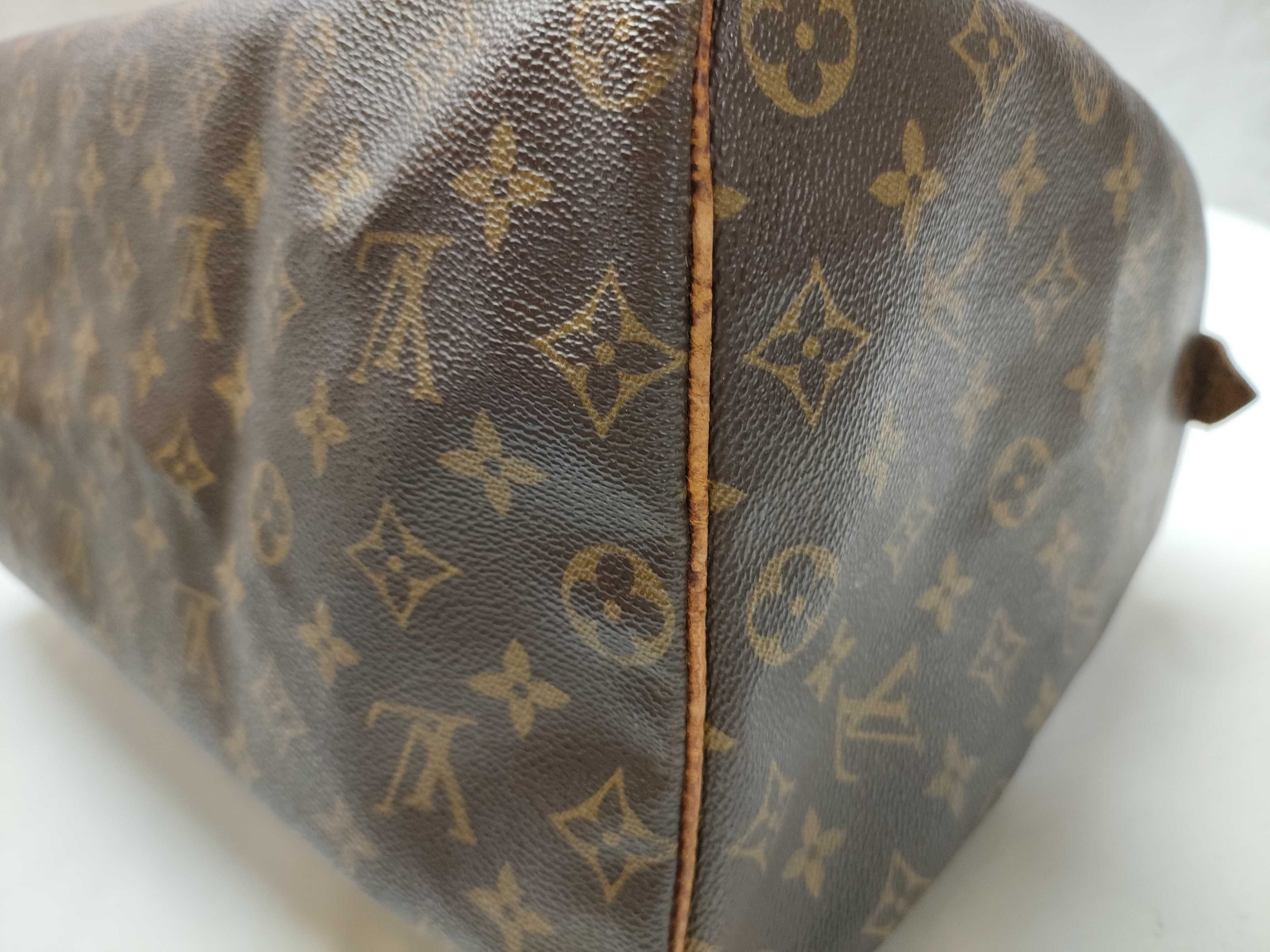 Louis Vuitton Monogram Speedy 40 Bag (M41106)