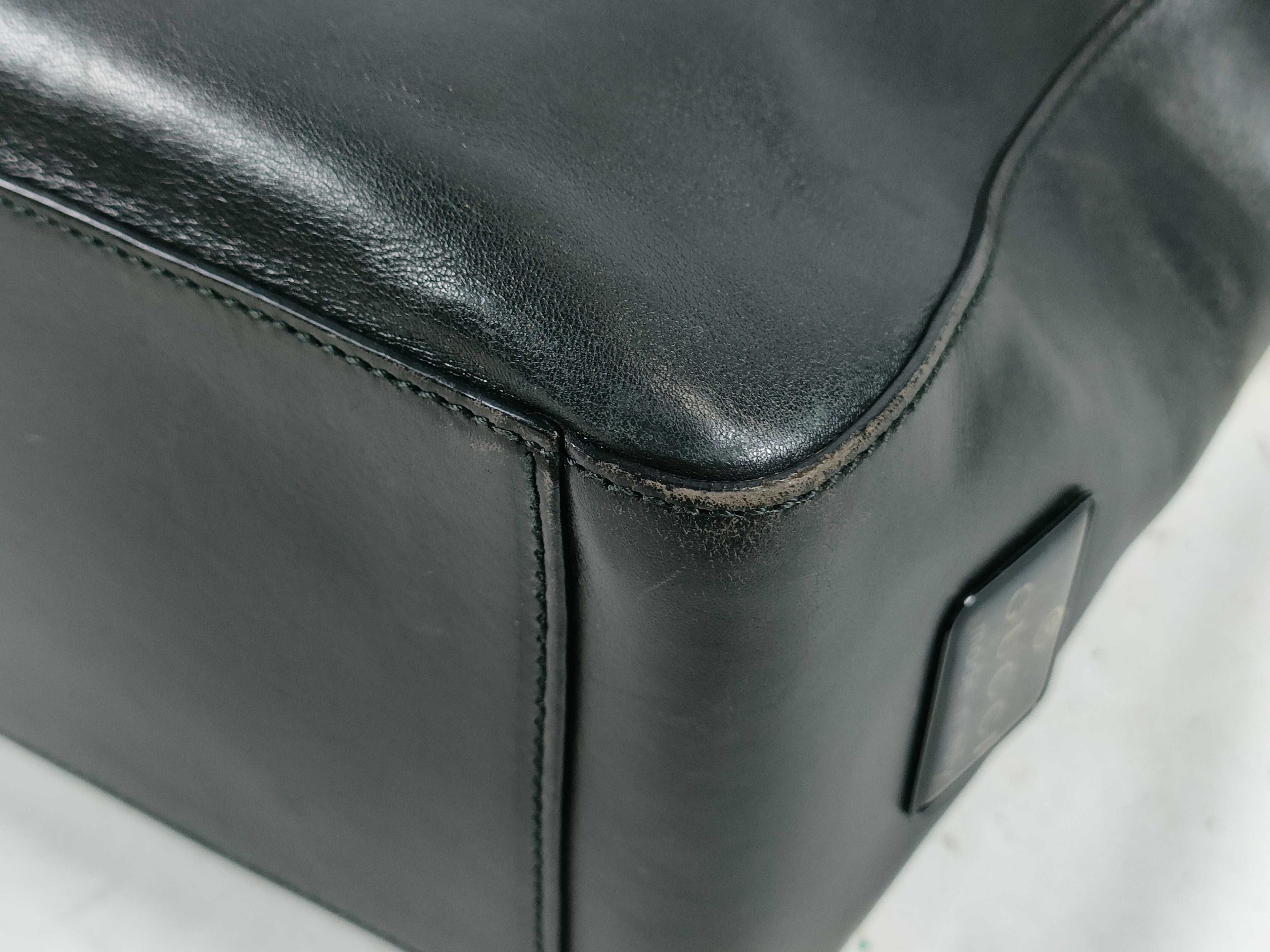 Gucci Leather Shoulder Bag