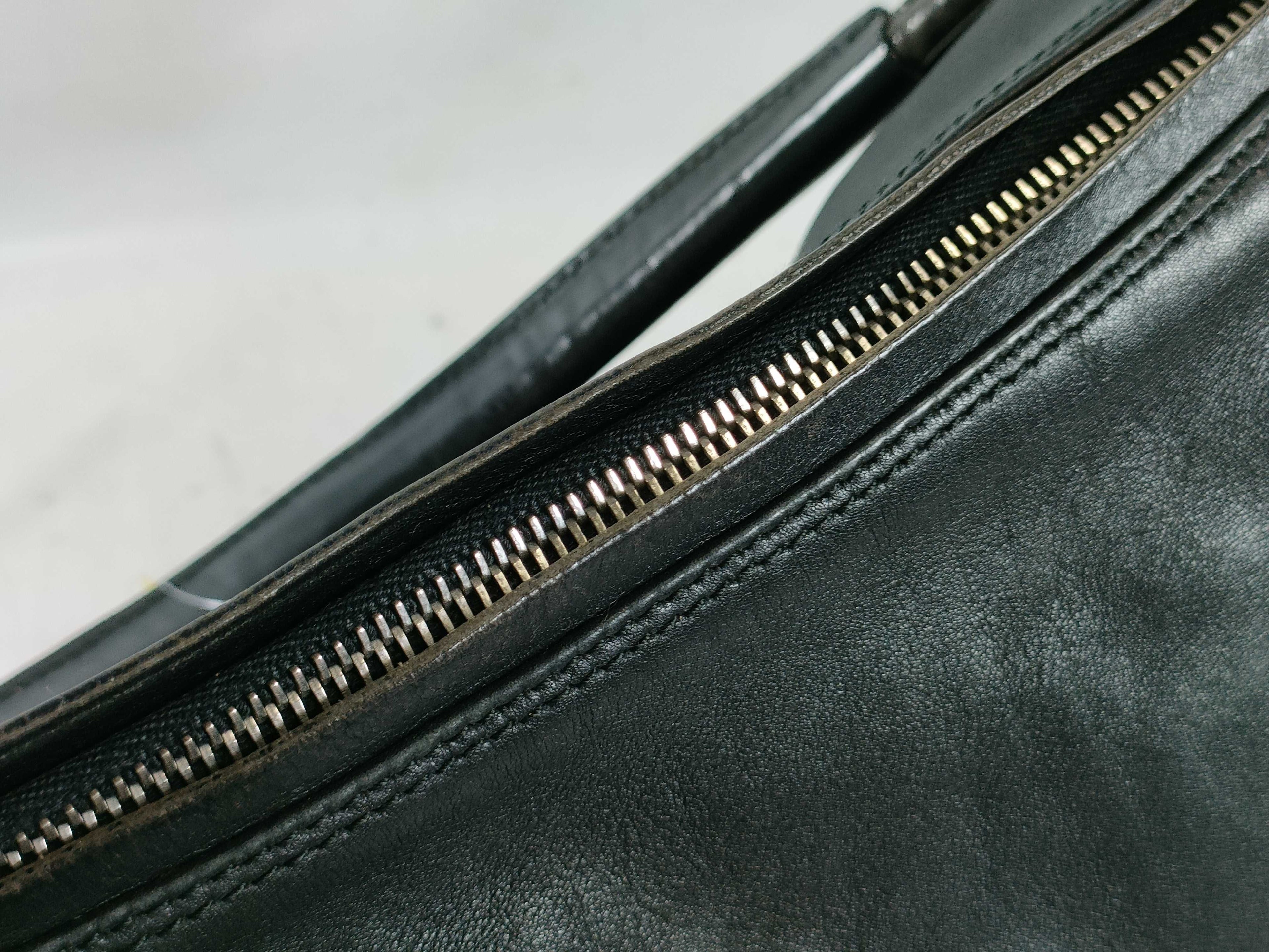 Gucci Leather Shoulder Bag