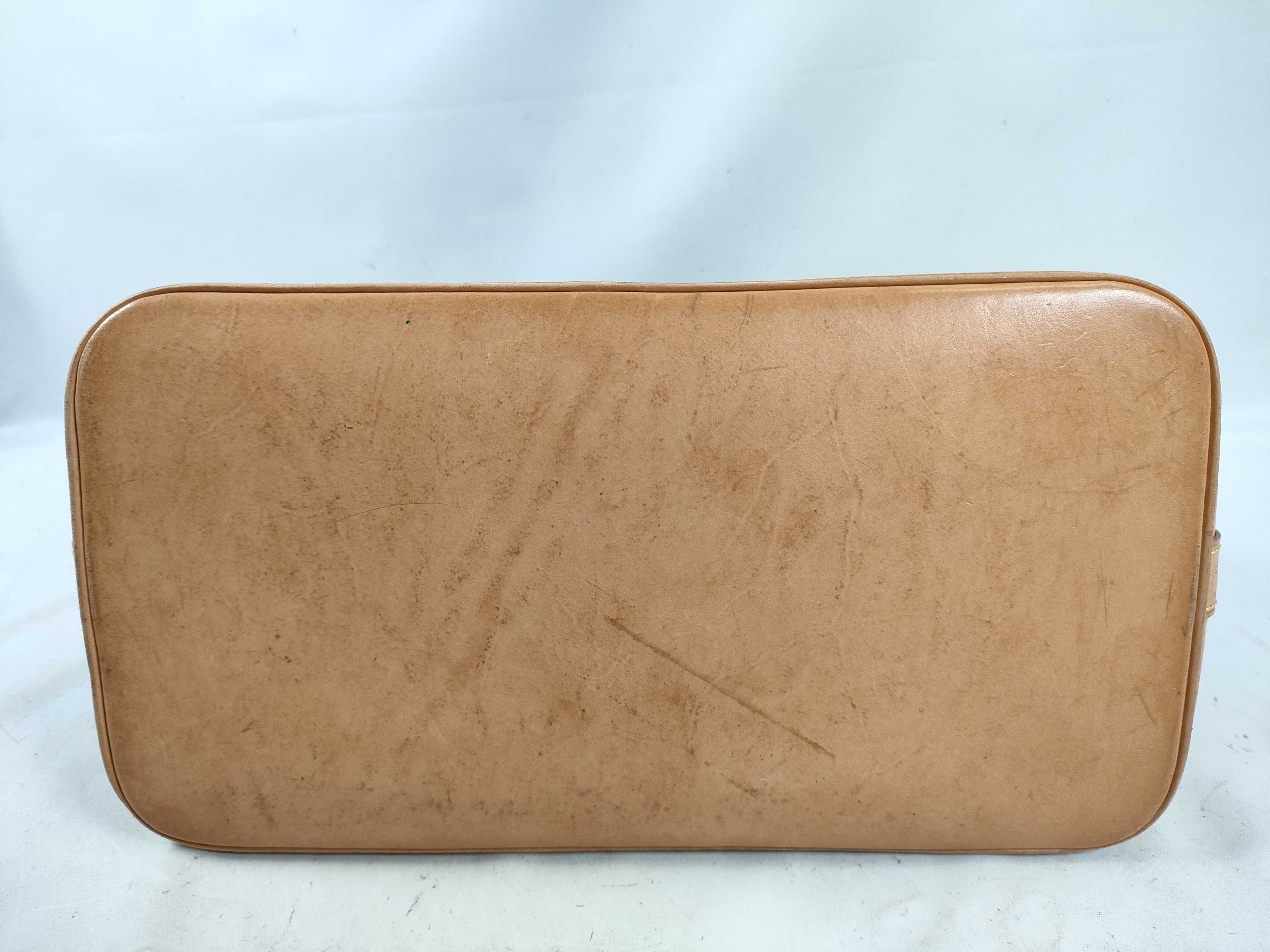 Louis Vuitton Monogram Alma MM Handbag (M40878)