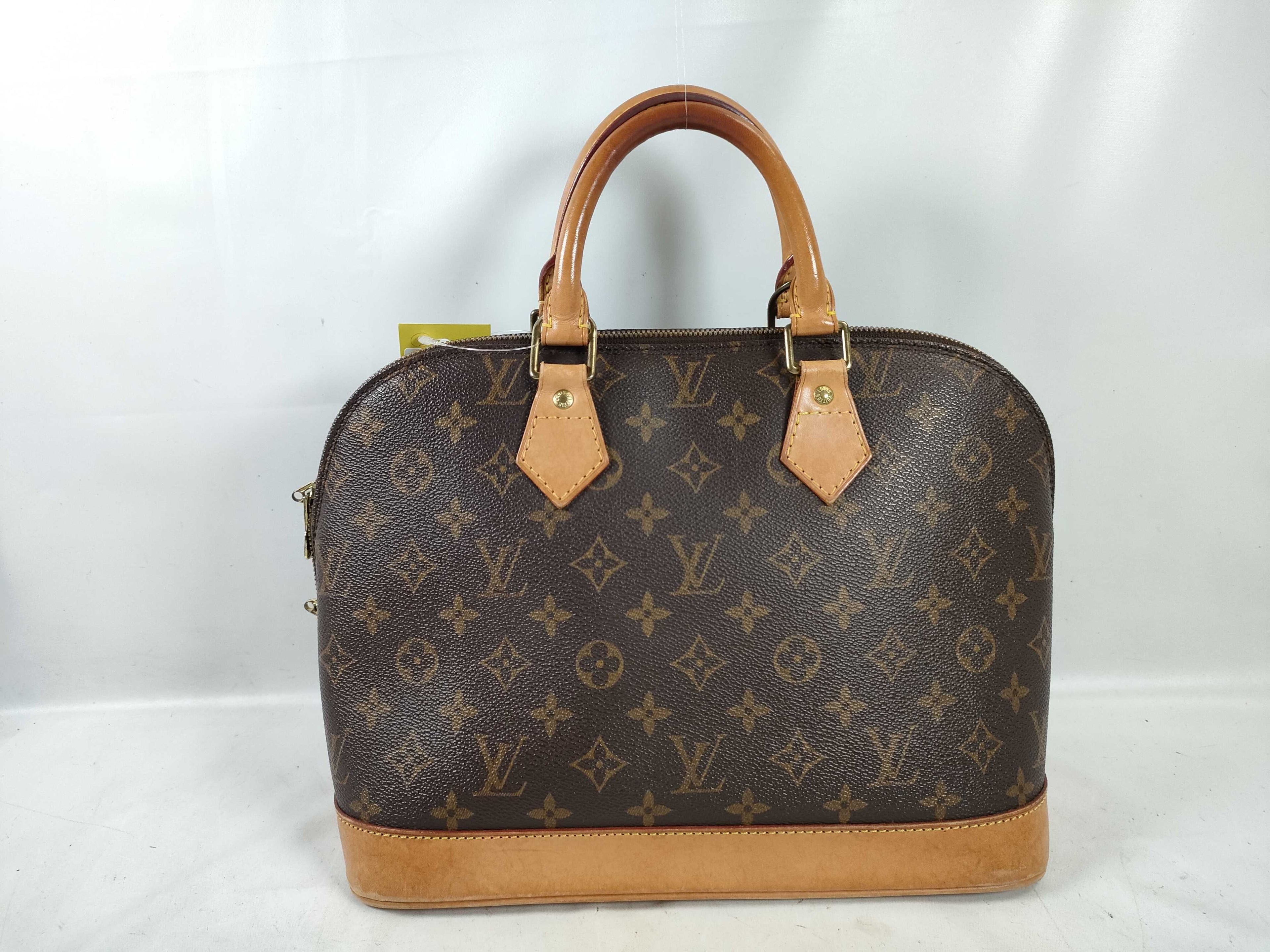 Louis Vuitton Monogram Alma MM Handbag (M40878)