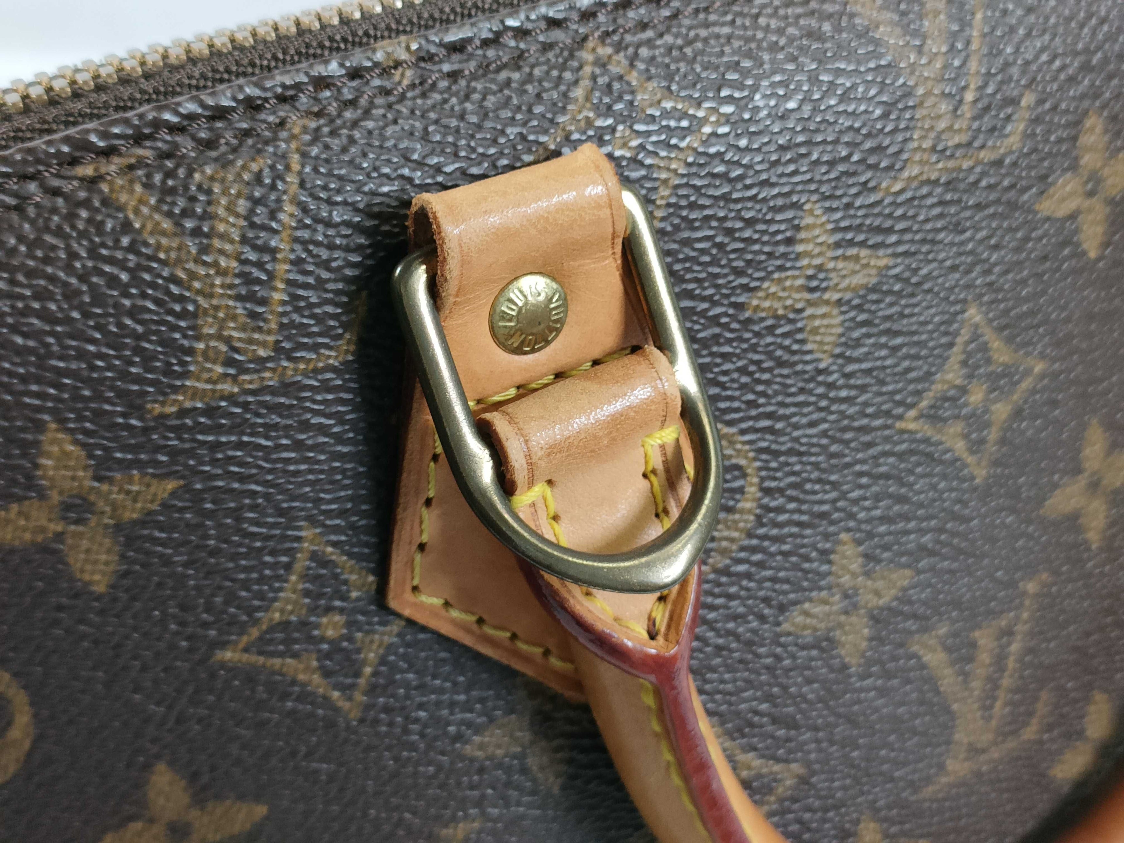 Louis Vuitton Monogram Alma MM Handbag (M40878)