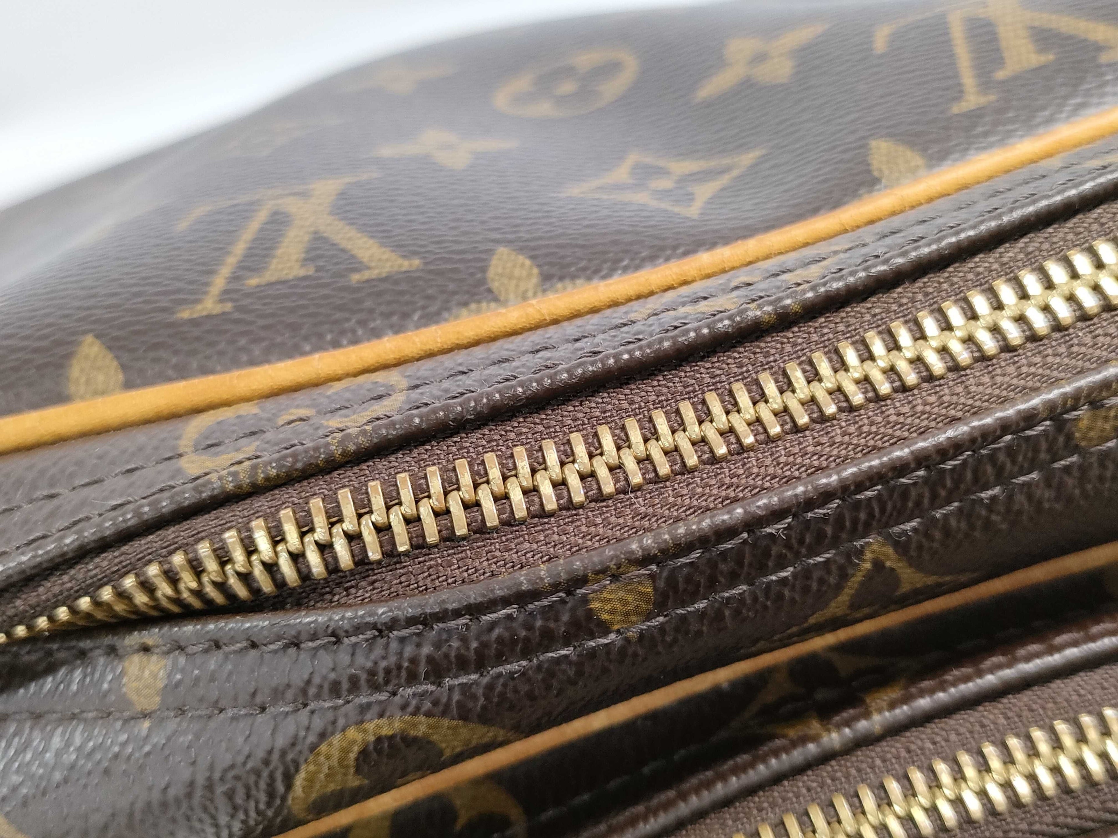 Louis Vuitton Monogram Reporter PM Shoulder Bag (M45254)