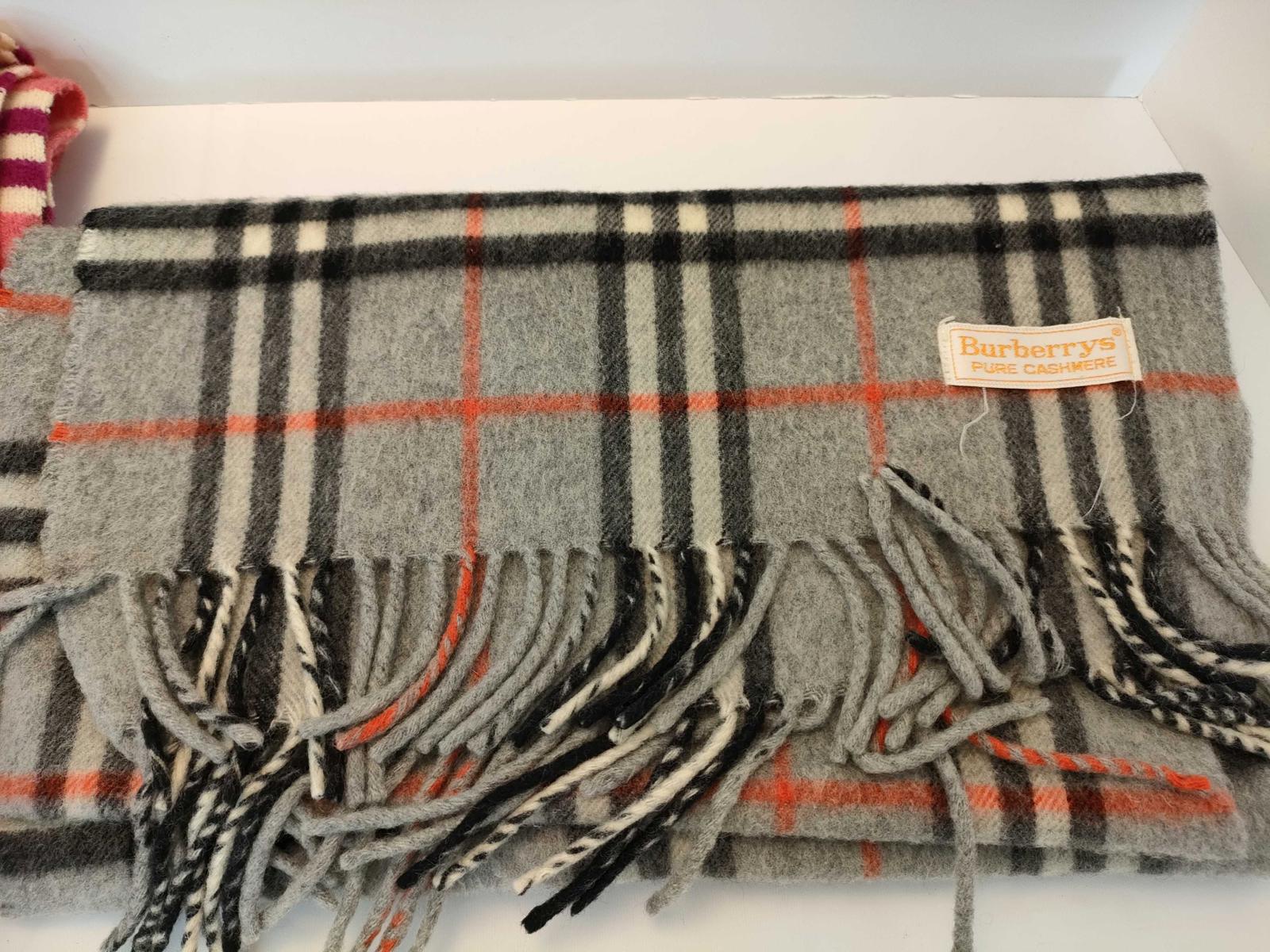 Burberry Scarf Set