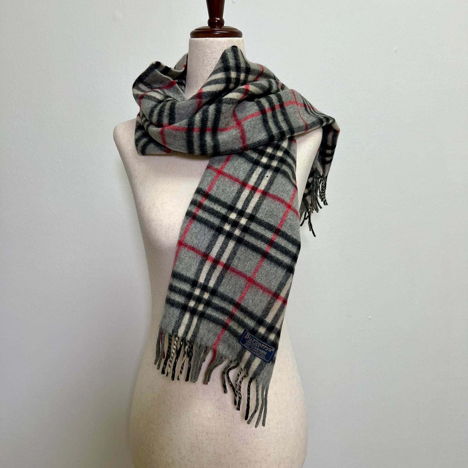 Vintage Burberrys 100% Cashmere Scarf