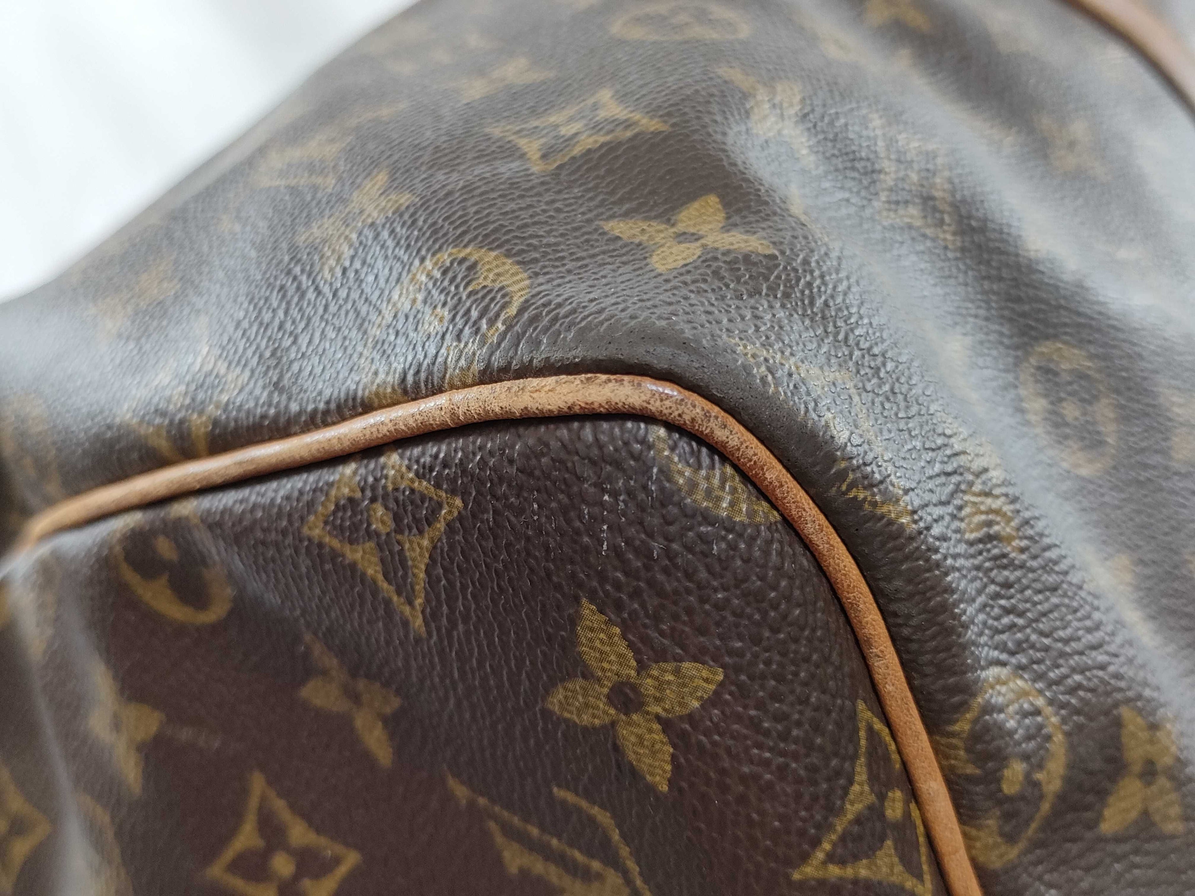 Louis Vuitton Keepall 55 Monogram Duffel Bag (M41424)