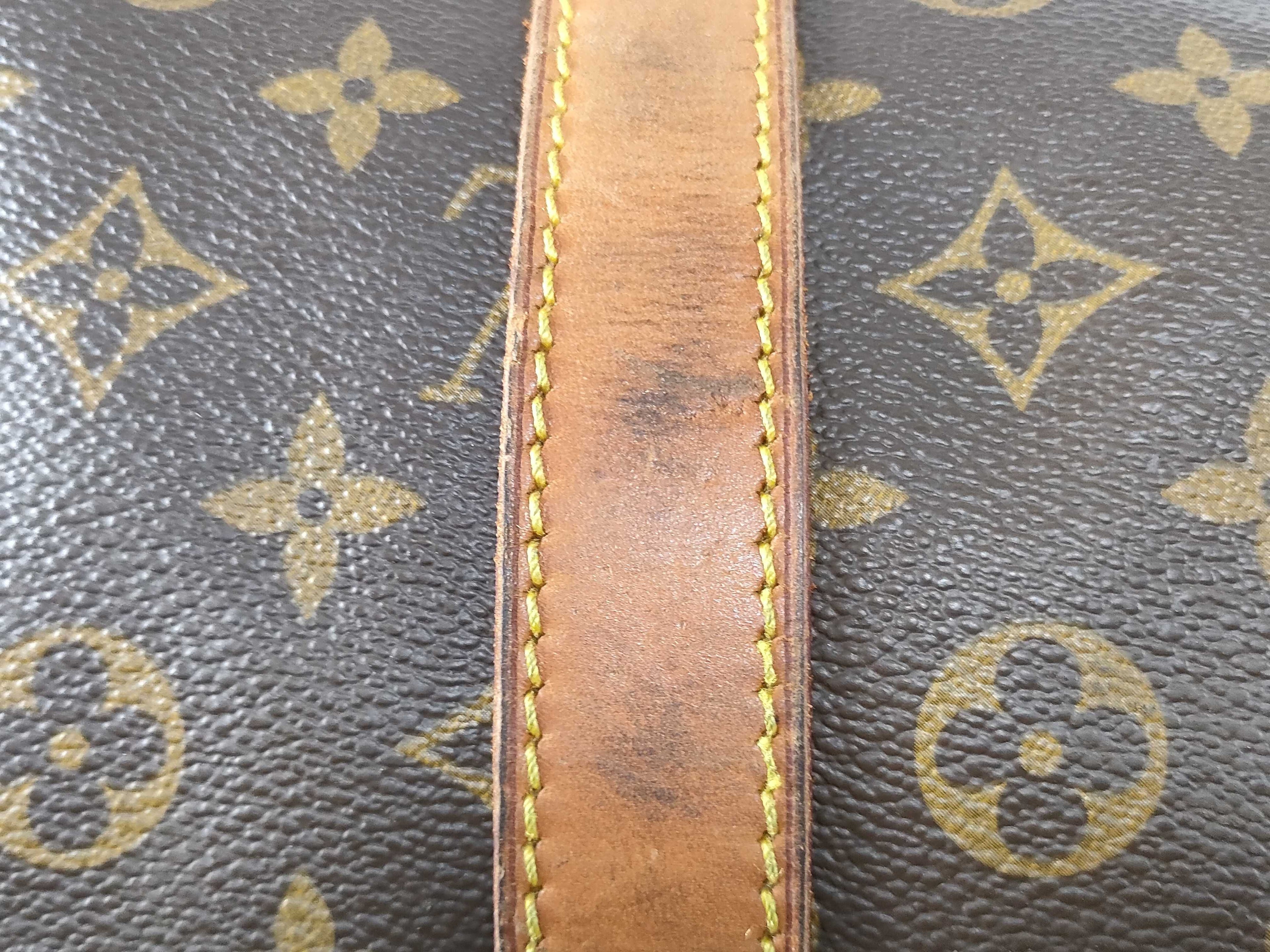 Louis Vuitton Keepall 55 Monogram Duffel Bag (M41424)