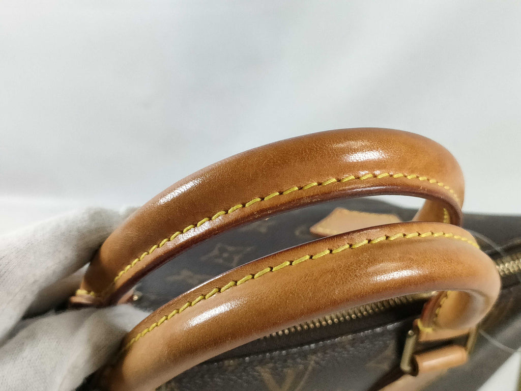 Louis Vuitton Monogram Alma MM Handbag (M40878)