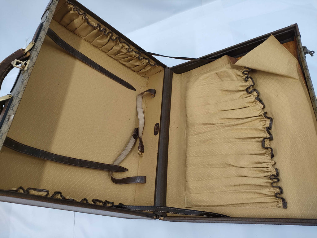 Vintage Gucci GG Supreme Trunk Case