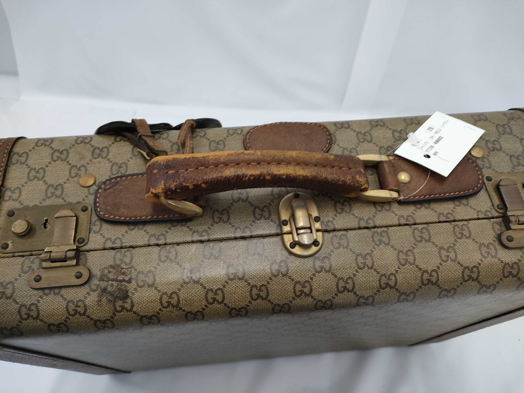 Vintage Gucci GG Supreme Trunk Case