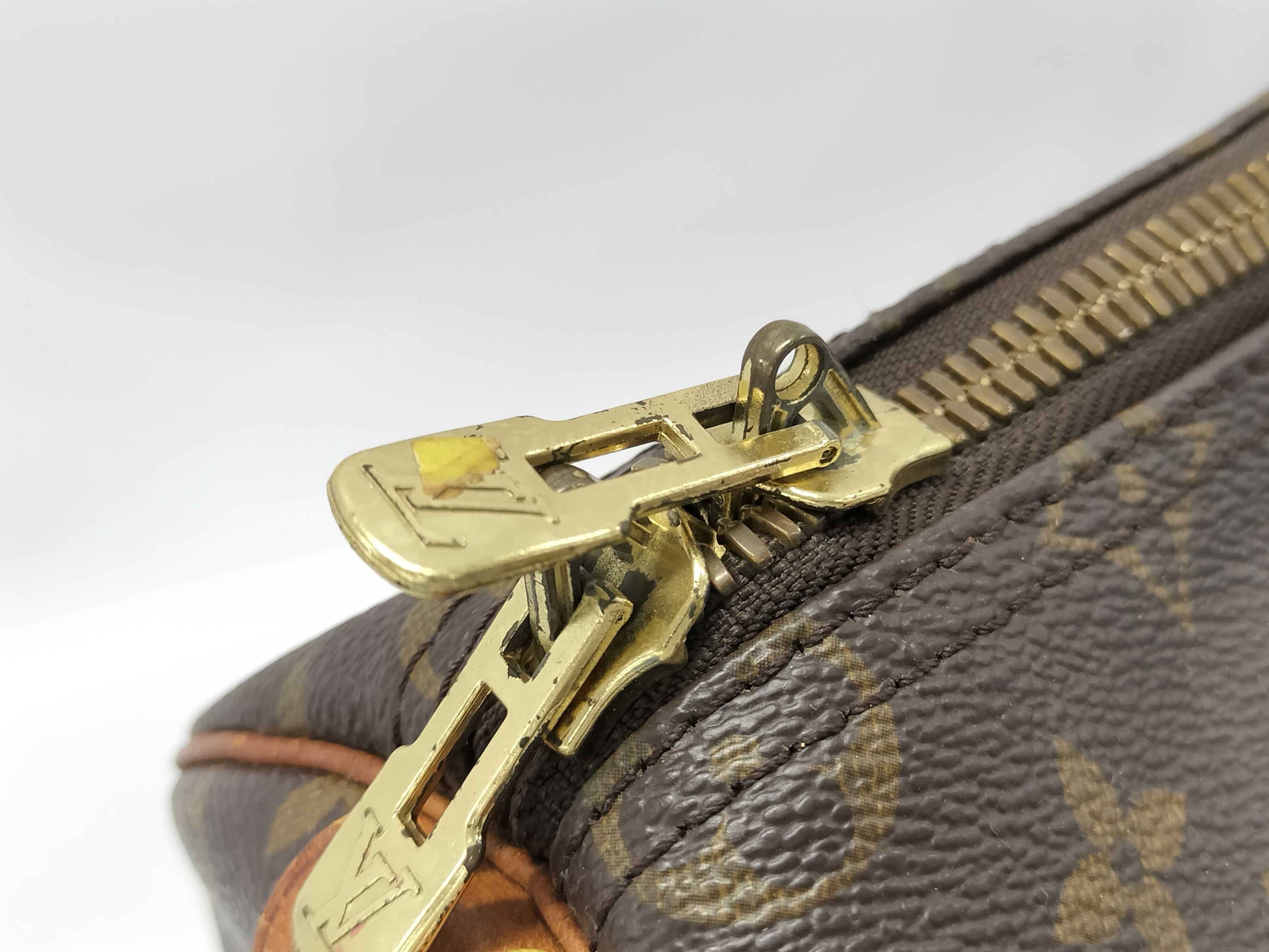 Louis Vuitton Monogram Keepall 45 Duffel Bag (M41428)