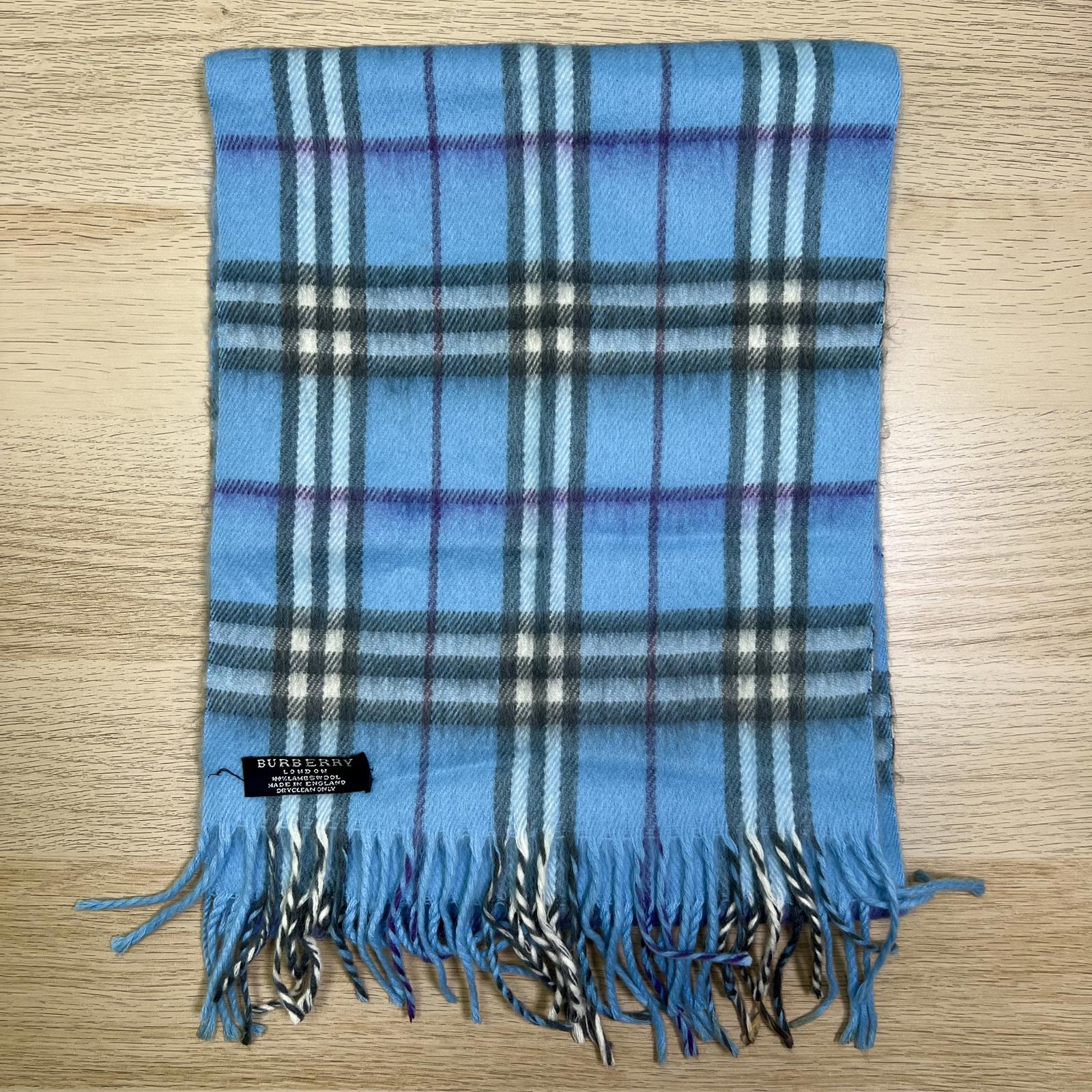 Burberry 100% Lambswool Scarf